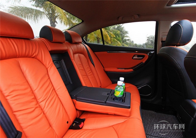 2015款 1.8L 自动舒适型