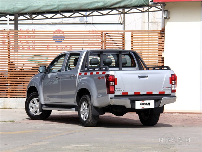 2015款 2.5T四驱 自动超豪华型4JK1