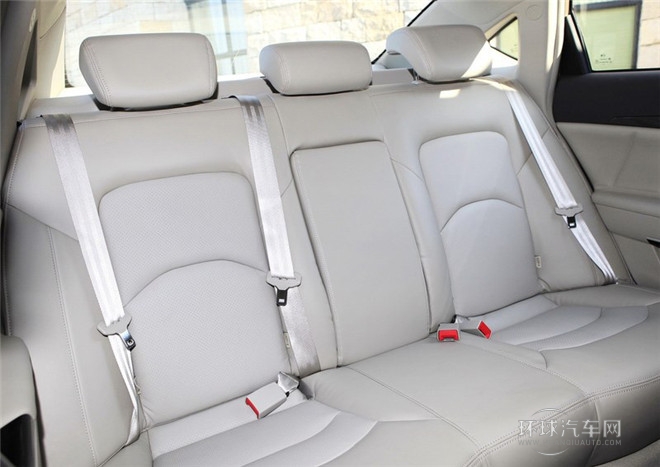 2015款 1.8T 自动豪华导航型