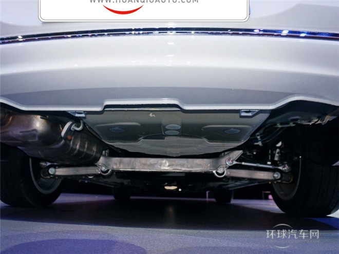 2015款 1.8T 自动豪华智慧型