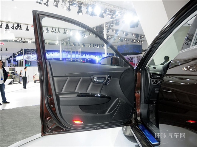 2015款 1.8T 自动至尊型