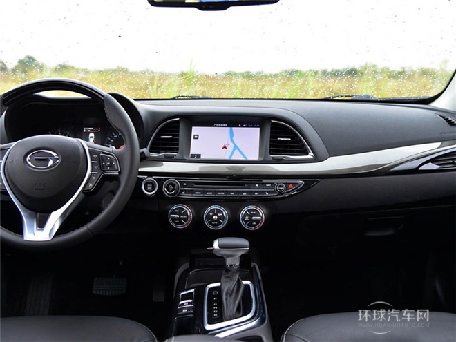 2015款 1.8T 自动尊贵型