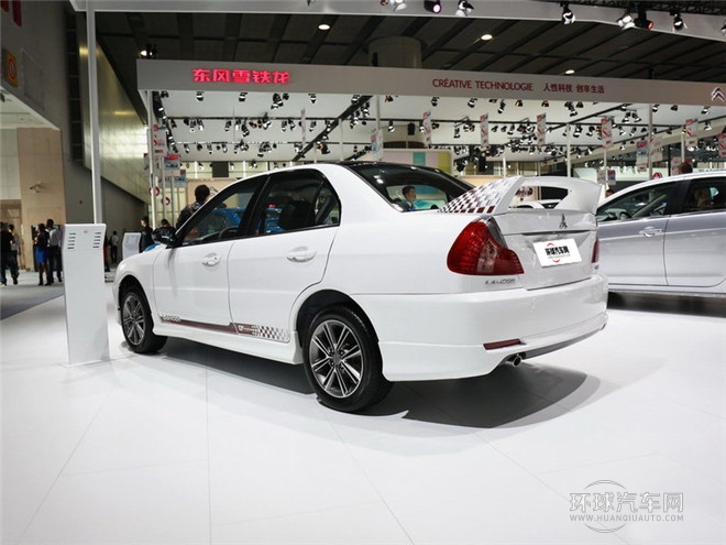 2015款 1.6L 手动S-Design