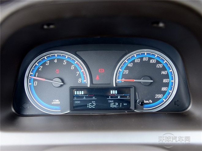 2015款 1.8L 手动豪华导航ESP版 7座