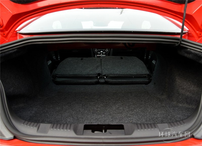 2015款 2.3T 50周年纪念版