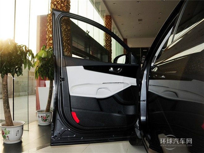2015款 索兰托L 2.4L GDI 汽油4WD精英版