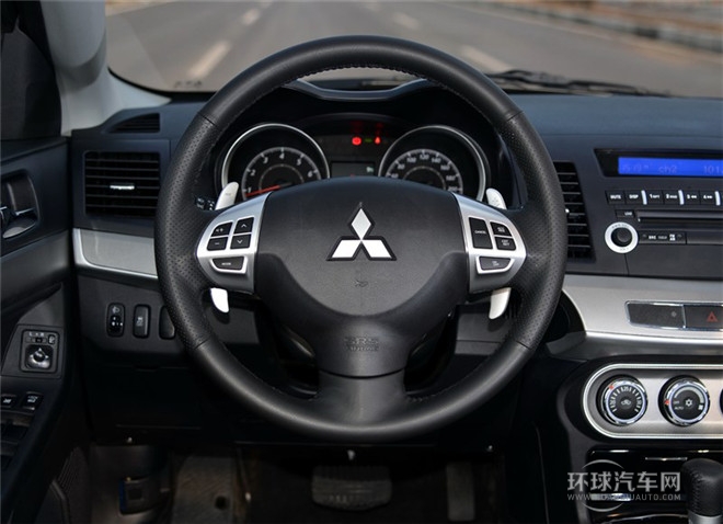 2015款 2.0L CVT旗舰型