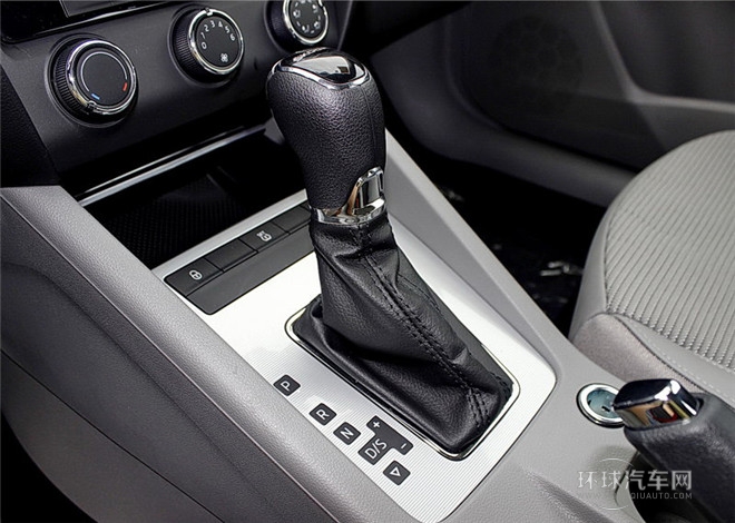 2015款 经典款 1.6L 手自一体 逸杰版