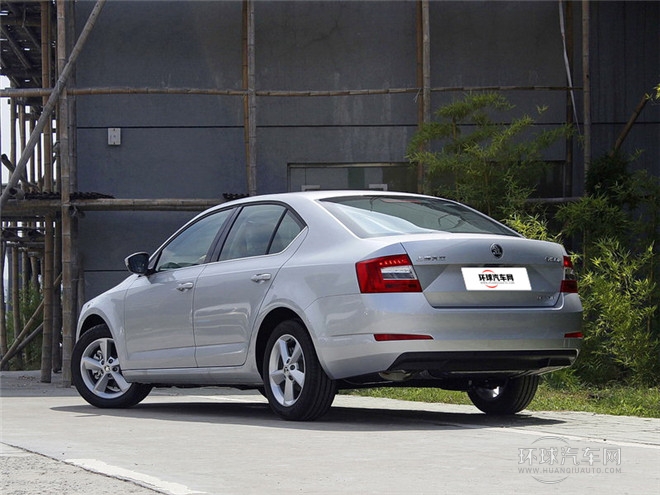 2015款 经典款 1.6L 手自一体 逸杰版