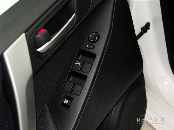 2015款 两厢 2.0AT运动型