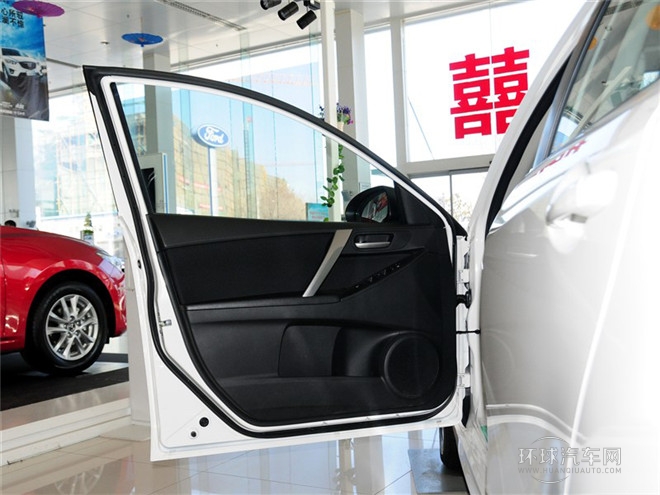 2015款 两厢 2.0AT运动型