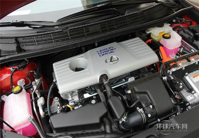 2014款 200h 1.8L 自动 领先版（双色）