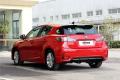 2014款 200h 1.8L 自动 领先版（双色）