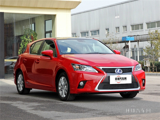 2014款 200h 1.8L 自动 领先版（双色）