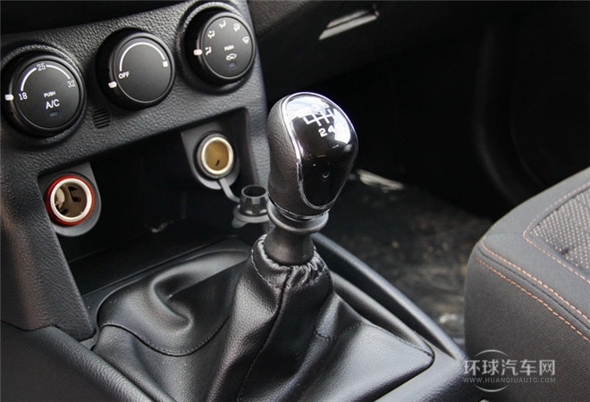 2014款 探索版 2.0T 柴油4X2超豪华型