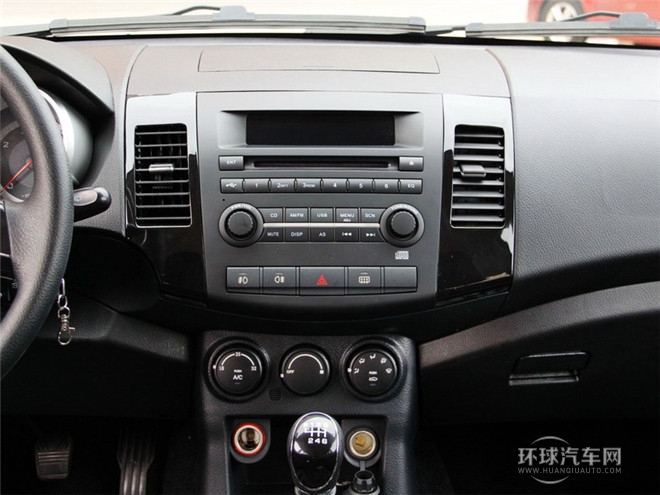 2014款 探索版 2.0T 汽油4x4豪华型