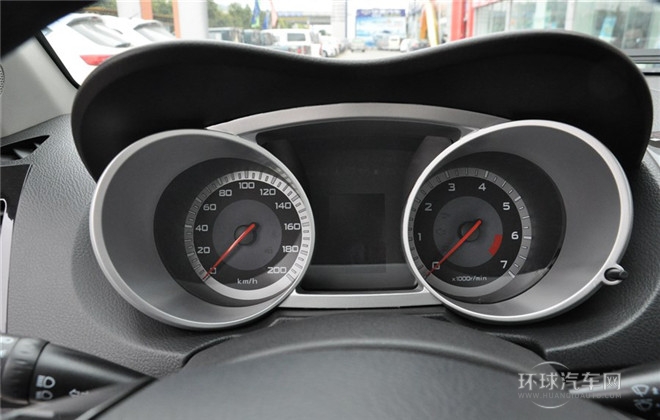 2014款 探索版 2.4L 汽油4X2超豪华型