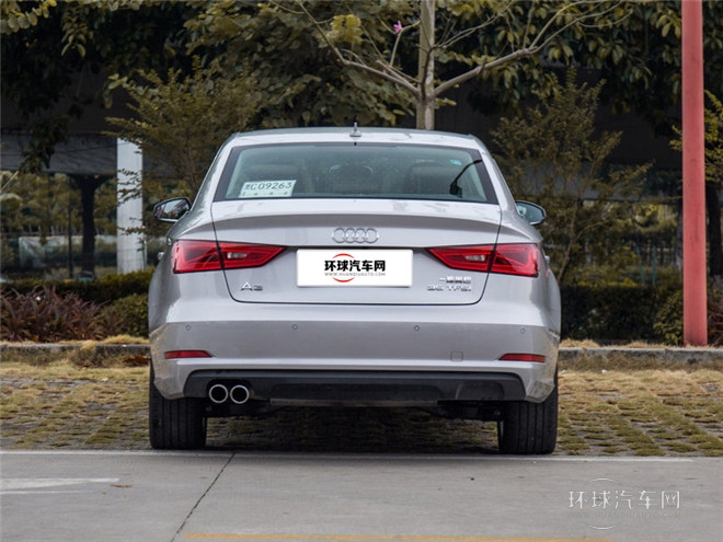 2015款 Limousine 40 TFSI 自动豪华型