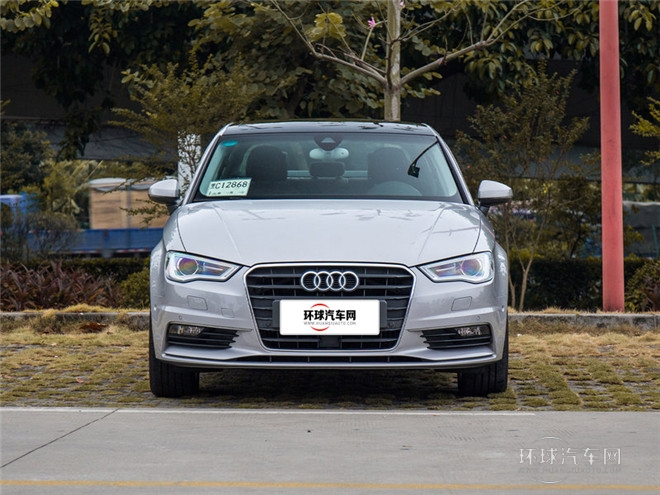2015款 Limousine 40 TFSI 自动豪华型