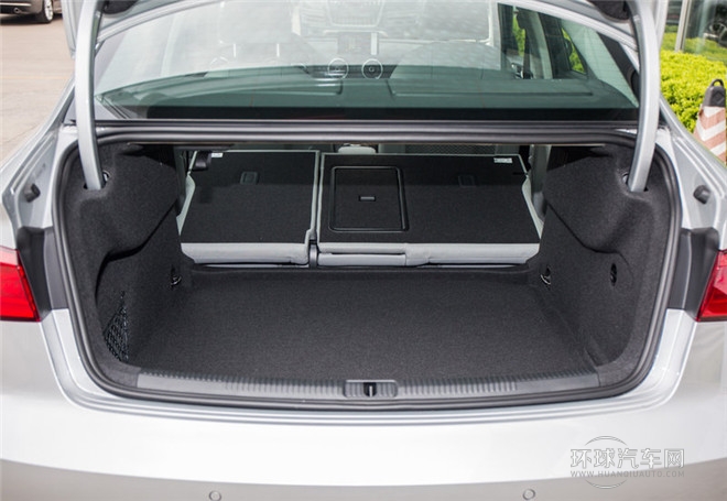 2015款 Limousine 40 TFSI 自动舒适型