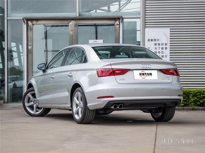 2015款 Limousine 40 TFSI 自动舒适型