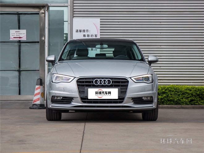 2015款 Limousine 40 TFSI 自动舒适型