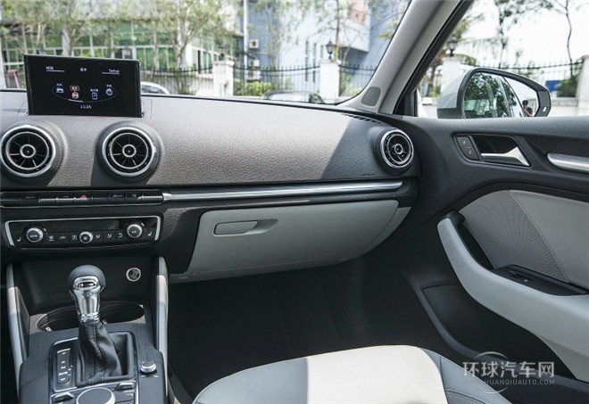 2015款 Sportback 40 TFSI 自动豪华型