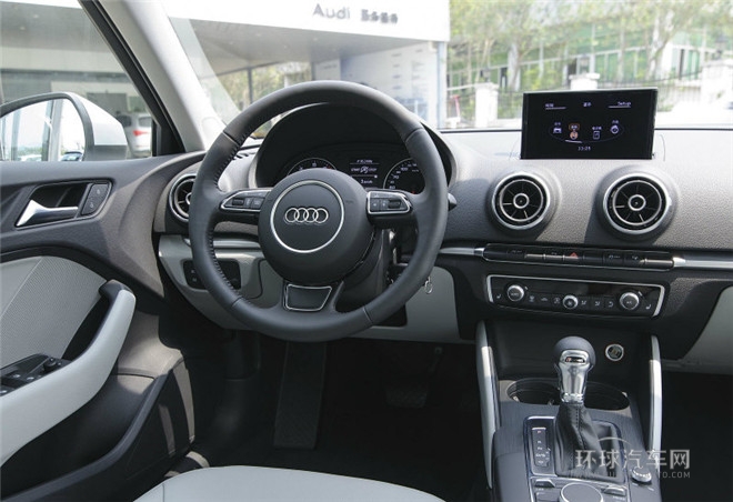 2015款 Sportback 40 TFSI 自动豪华型