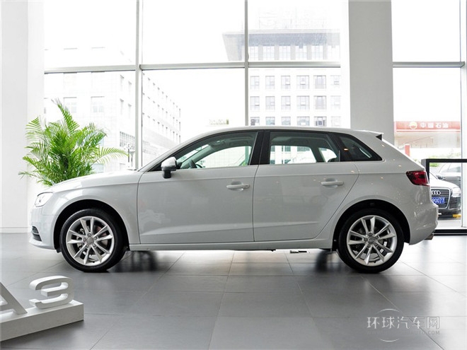 2015款 Sportback 40 TFSI 自动舒适型