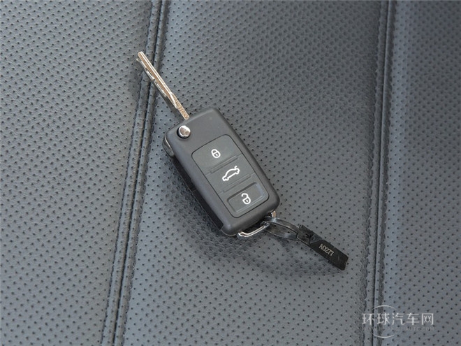 2015款 1.8L 手动精英型