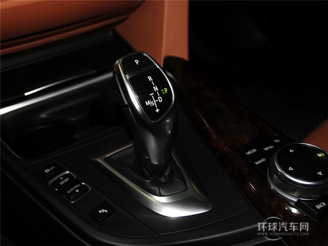 2015款 335i xDrive 设计套装型
