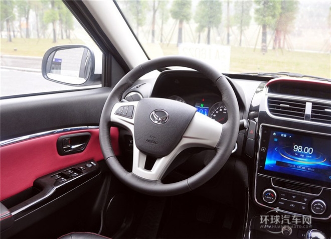 2015款 1.5L 自动尊贵型