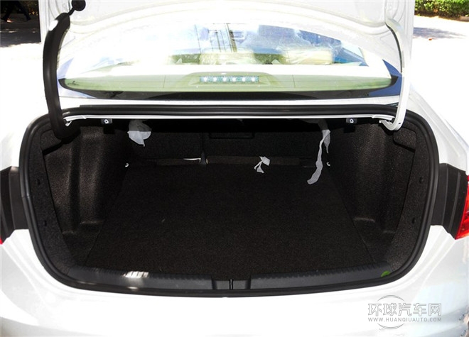 2015款 1.6L 手动领先型