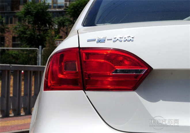 2015款 1.6L 手动领先型