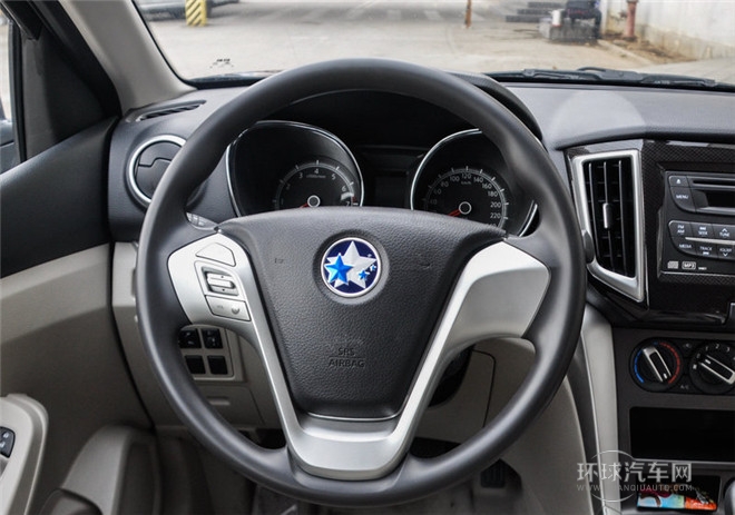 2015款 2.0L 手动睿趣版