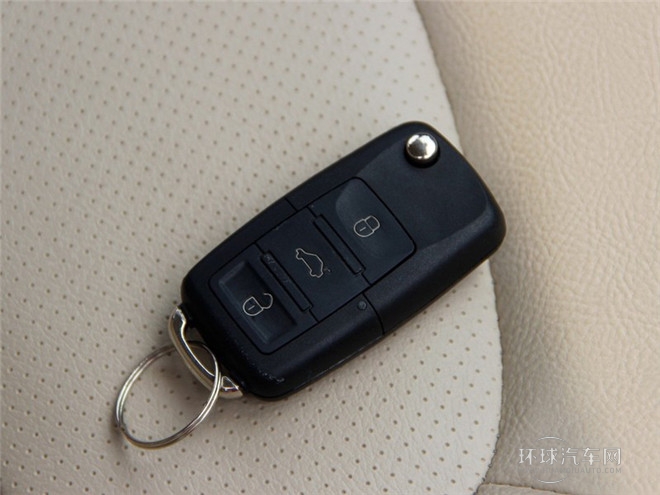 2015款 1.5L CVT致豪版