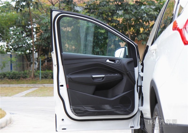 2015款 1.5L GTDi 两驱舒适型
