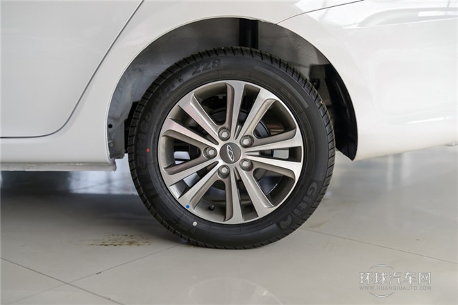 2015款 1.5L 手动够惠版