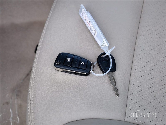 2014款 1.6L CVT风尚版