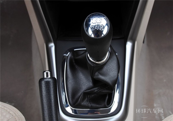 2014款 1.6L 手动风尚版
