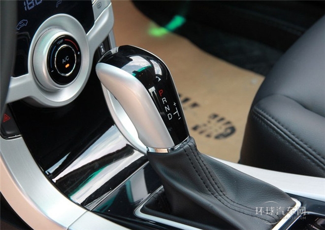 2014款 荣耀导航版 1.8T 自动尊贵型