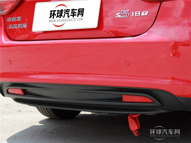 2014款 荣耀导航版 1.8T 自动尊贵型