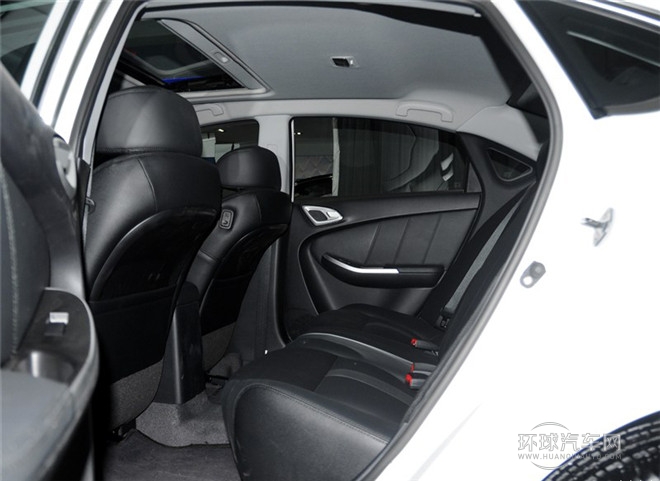 2015款 舞动限量版 1.8T 自动豪华型