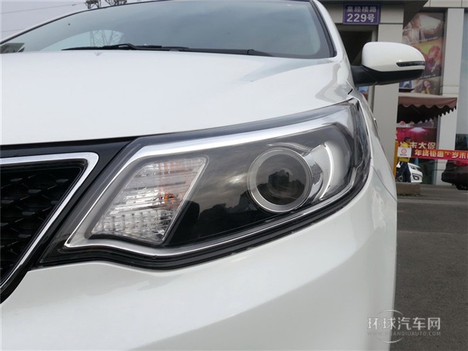2015款 三厢 1.4L MT TOP