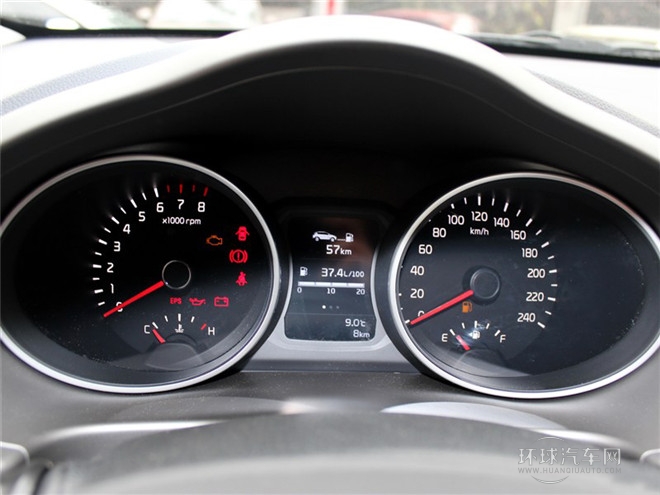 2015款 2.0L 手动两驱版GL