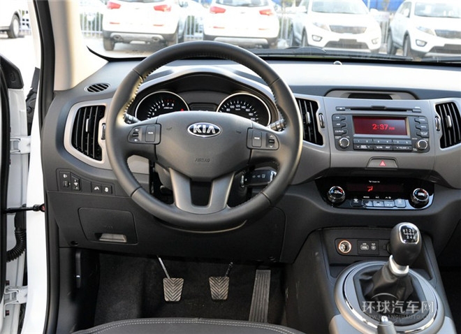 2015款 2.0L 手动两驱版GLS