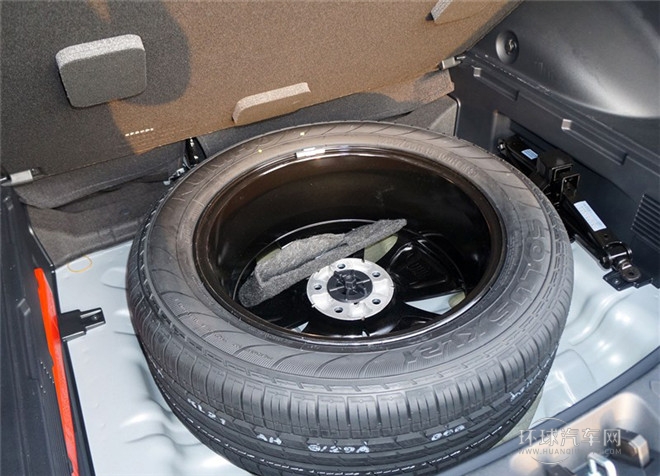 2015款 2.4L 自动四驱版Premium