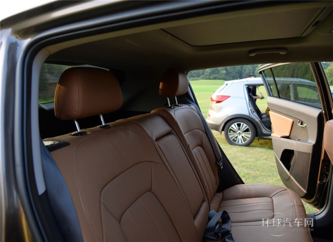 2015款 2.4L 自动四驱版Premium