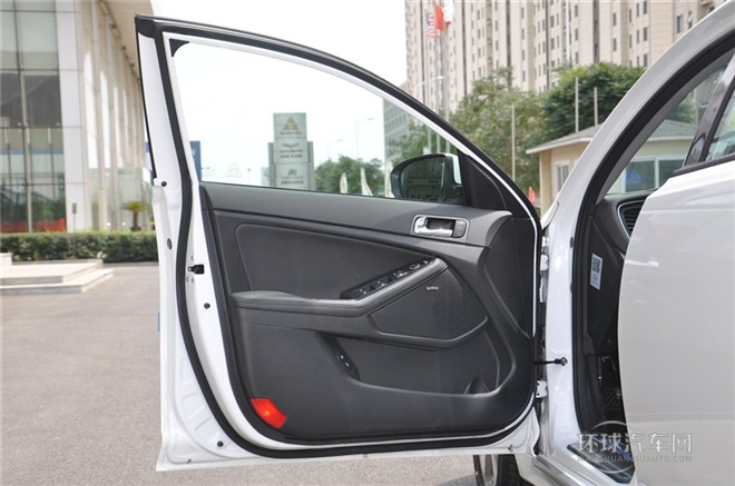 2014款 2.0L Hybrid 豪华版