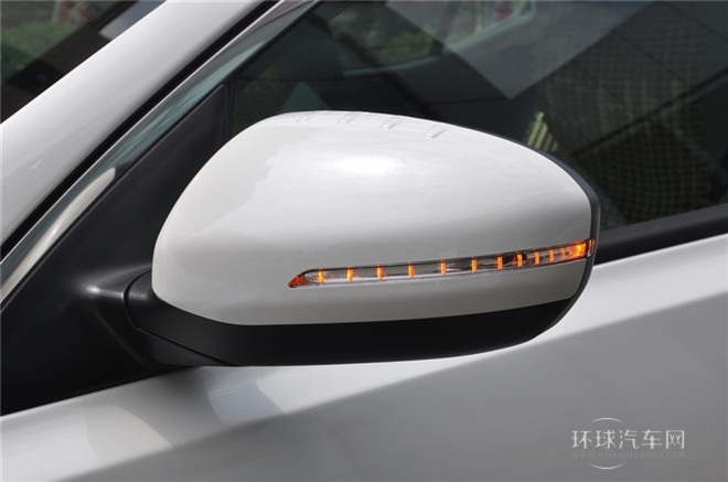 2014款 2.0L Hybrid 豪华版